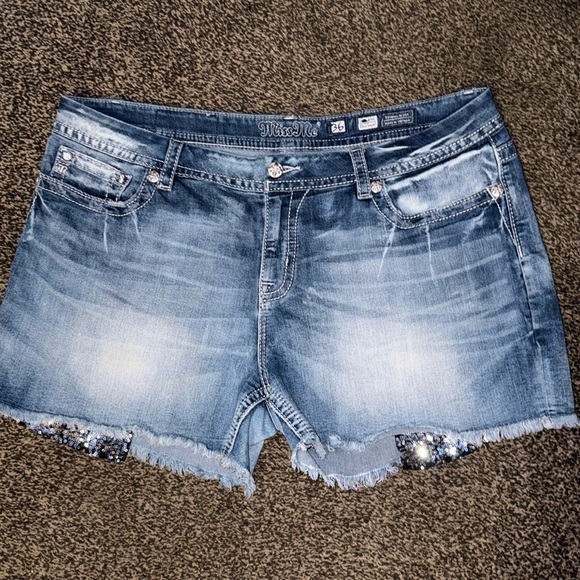 🌴 EUC - Women’s MISS ME Midrise Easy Shorts Size: 36/16 - Picture 1 of 6